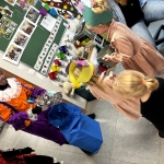 De Sint op school